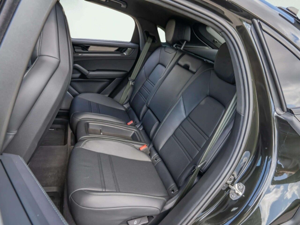 2025 Porsche Cayenne Turbo GT - PTS Dark Olive Metallic San Antonio TX