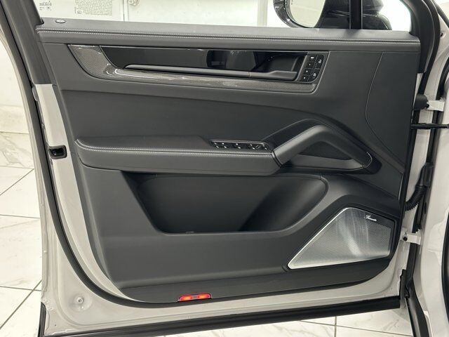2025 Porsche Cayenne Turbo Gt Newark DE
