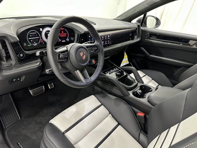 2025 Porsche Cayenne Turbo Gt Newark DE