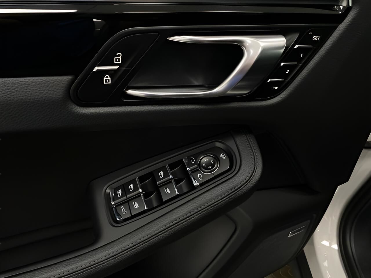 2025 Porsche Macan Appleton WI