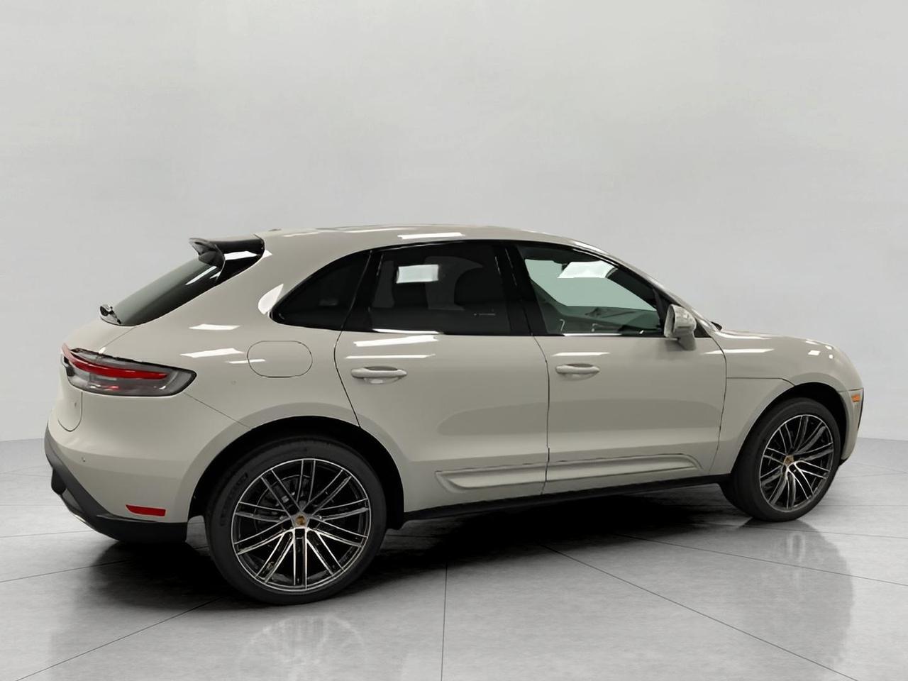 2025 Porsche Macan Appleton WI