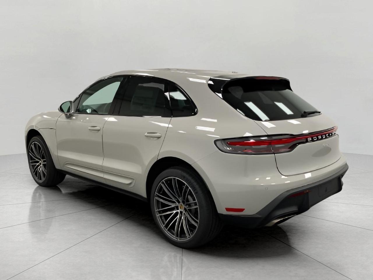 2025 Porsche Macan Appleton WI