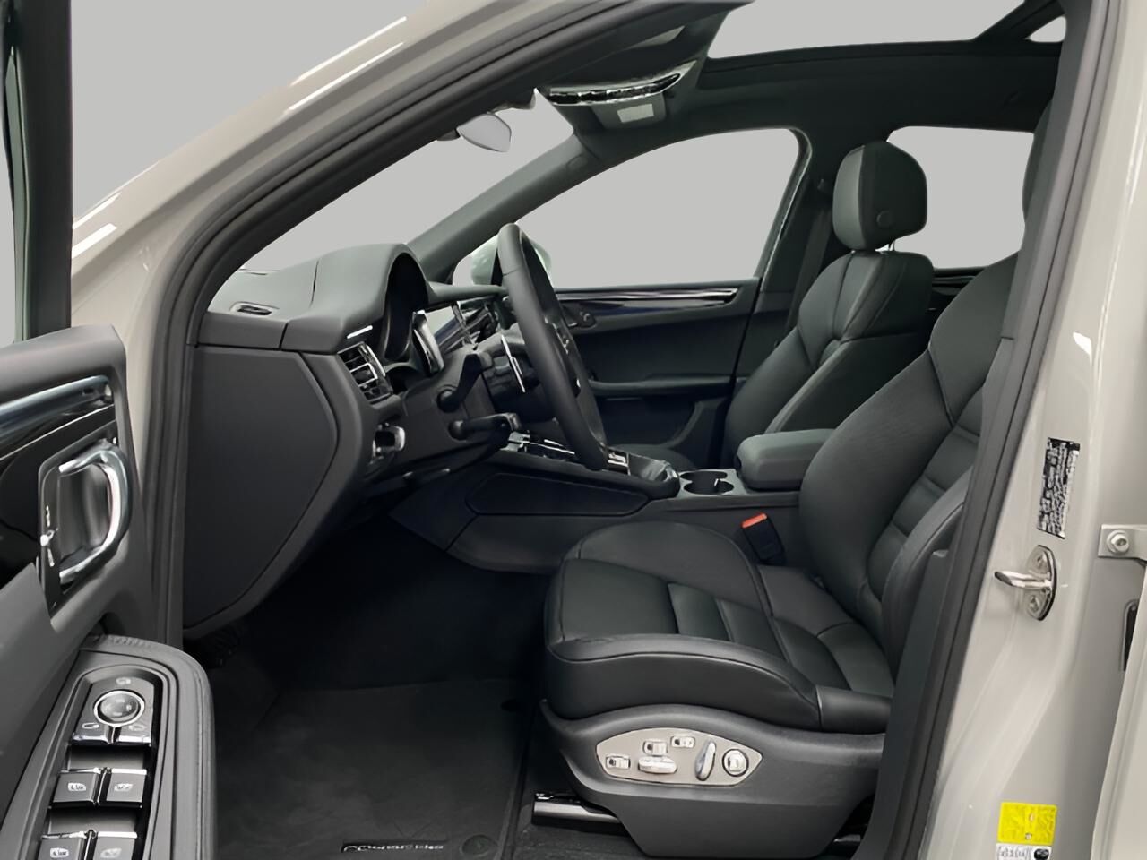 2025 Porsche Macan Appleton WI