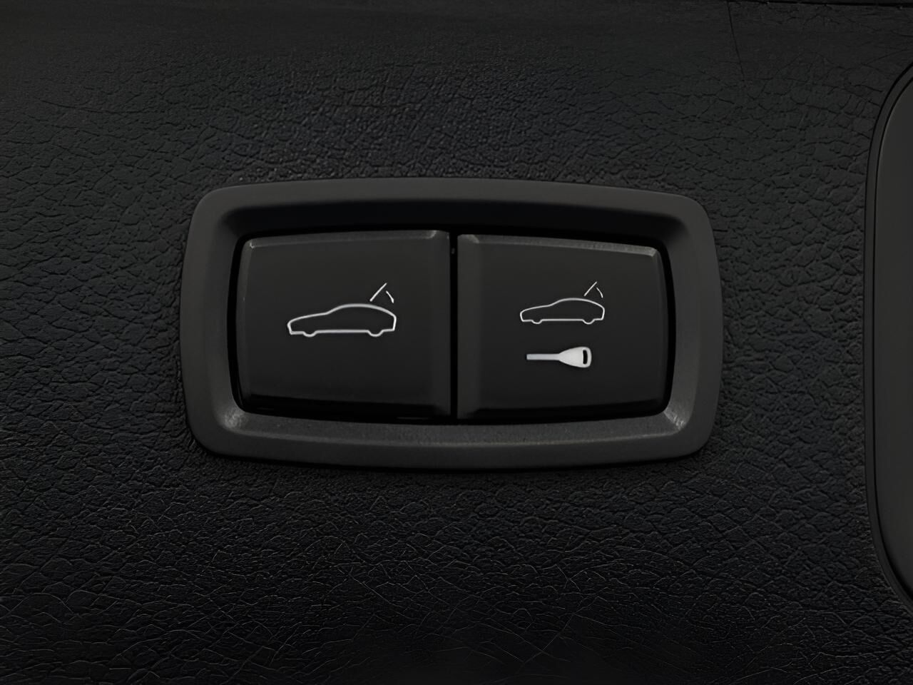 2025 Porsche Macan Appleton WI