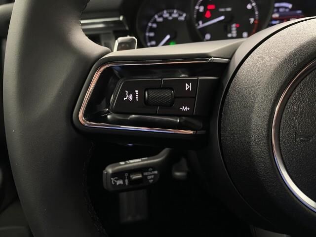 2025 Porsche Macan Appleton WI