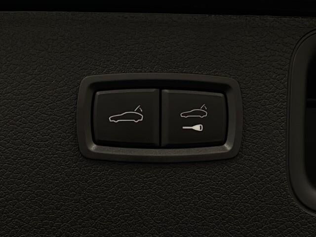 2025 Porsche Macan Appleton WI