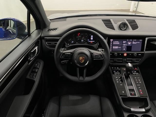 2025 Porsche Macan Appleton WI