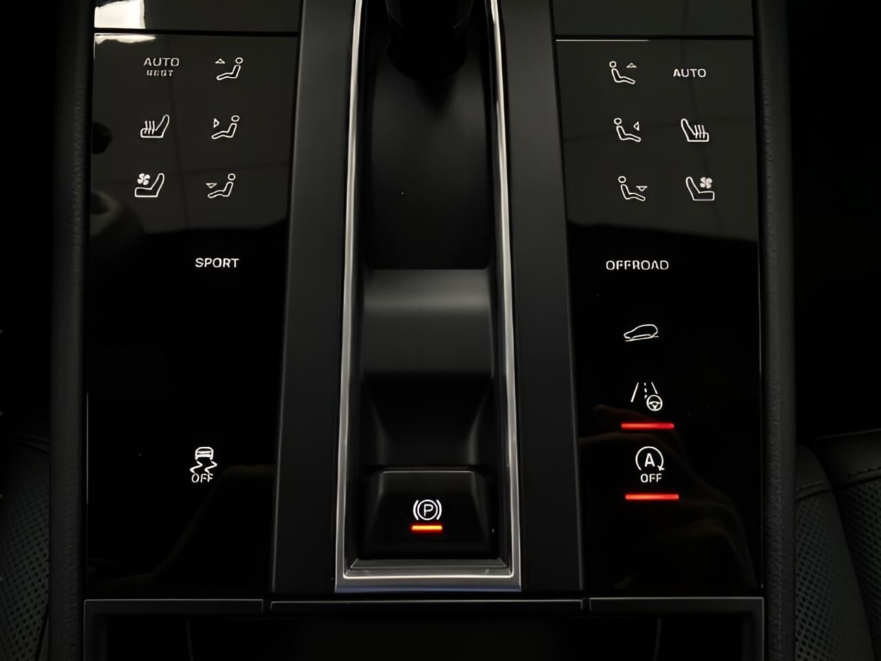 2025 Porsche Macan Appleton WI