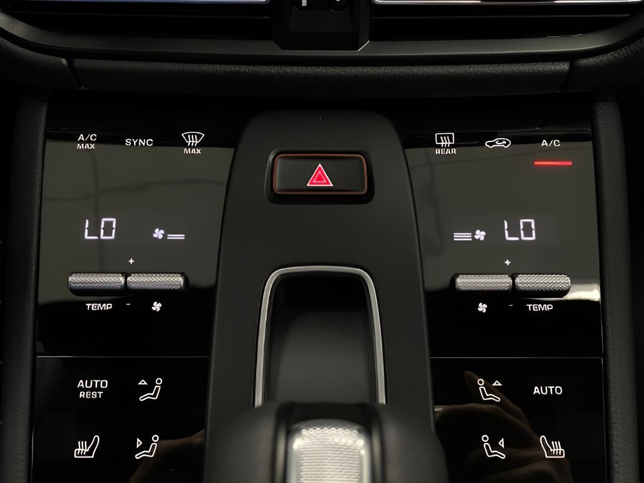 2025 Porsche Macan Appleton WI