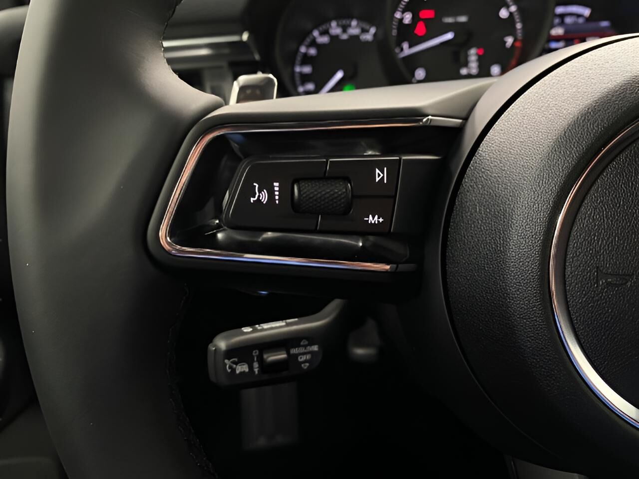2025 Porsche Macan Appleton WI