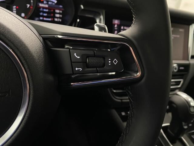 2025 Porsche Macan Appleton WI