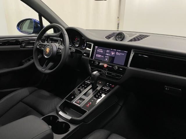2025 Porsche Macan Appleton WI