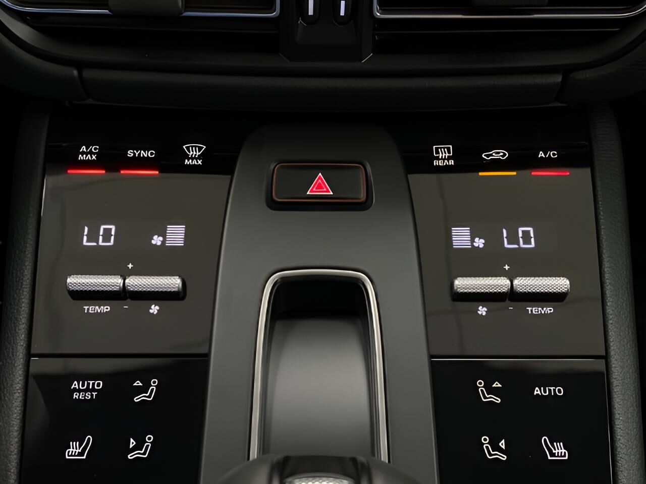 2025 Porsche Macan Appleton WI