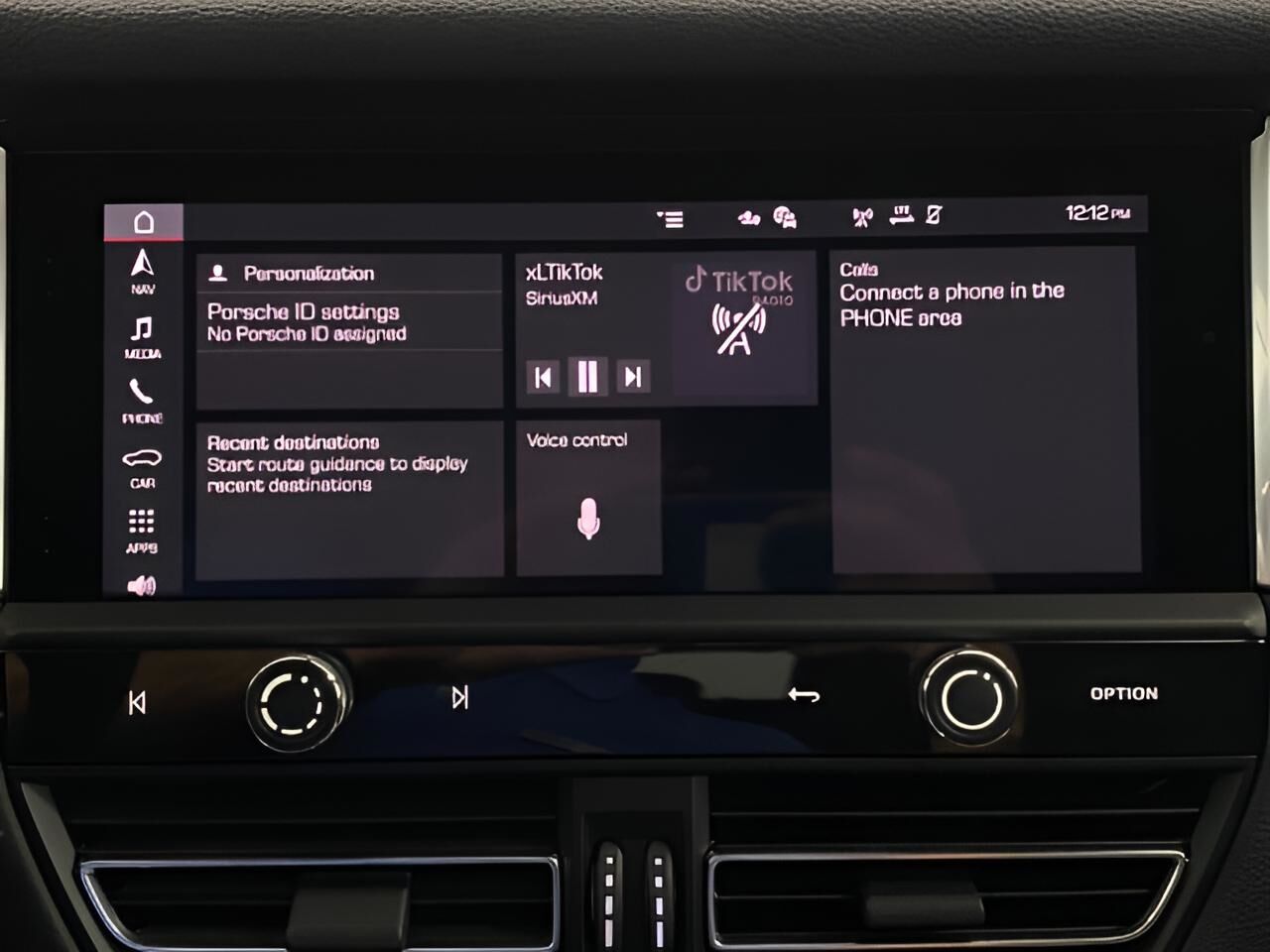 2025 Porsche Macan Appleton WI