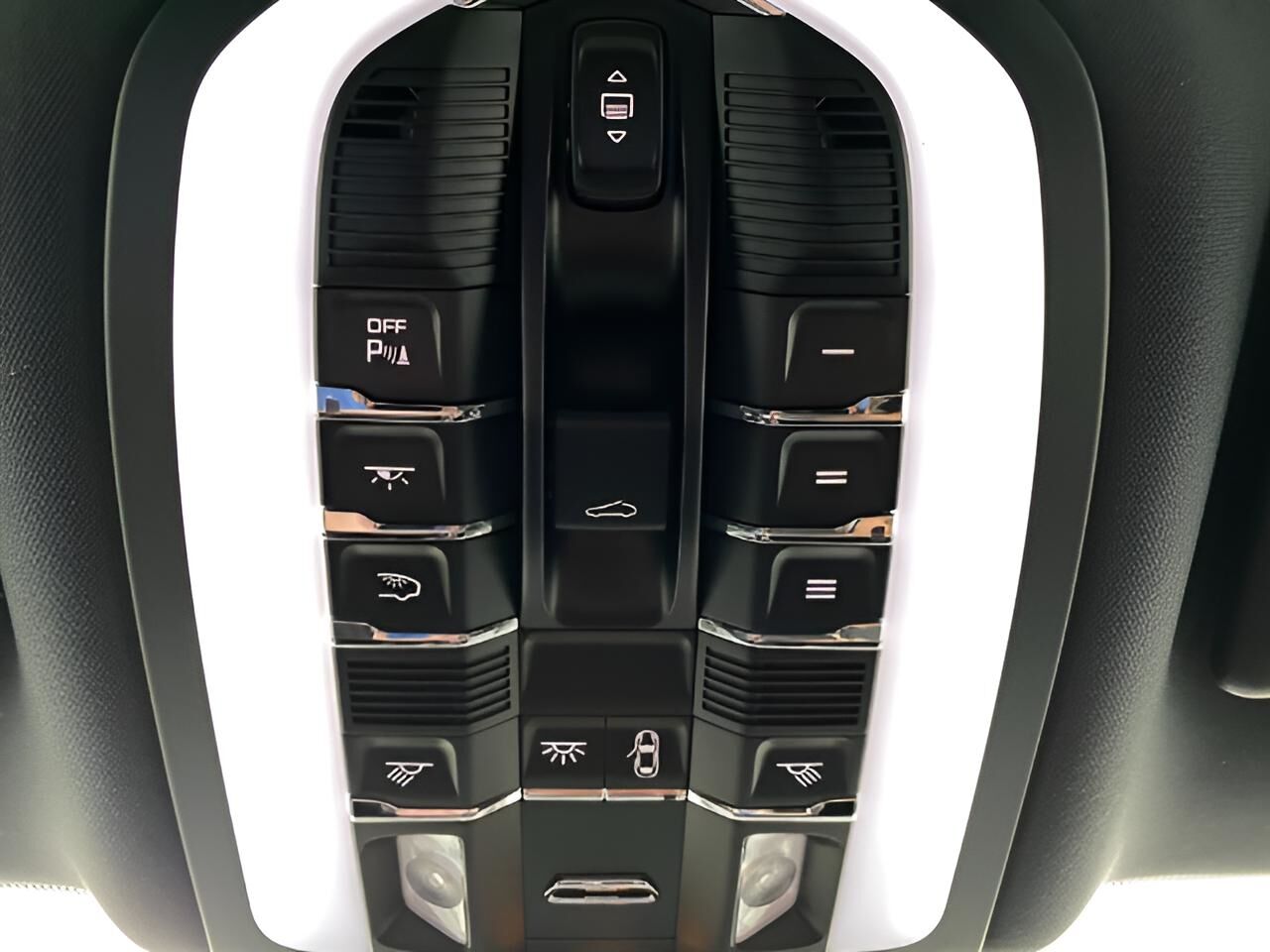2025 Porsche Macan Appleton WI