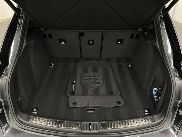2025 Porsche Macan Appleton WI
