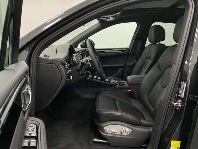 2025 Porsche Macan Appleton WI