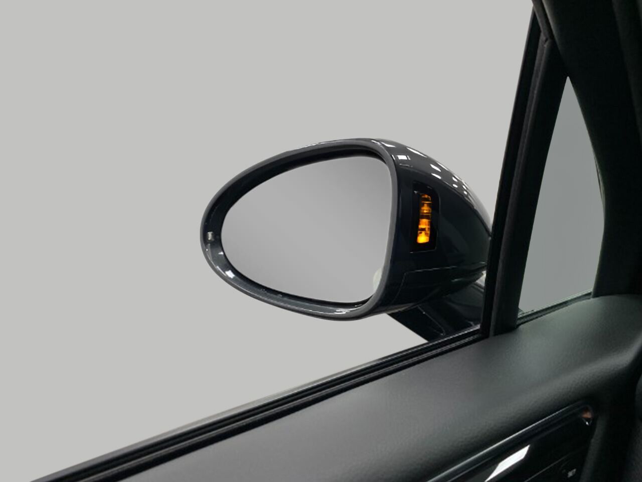 2025 Porsche Macan Appleton WI