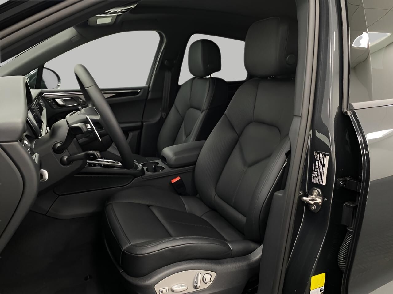 2025 Porsche Macan Appleton WI