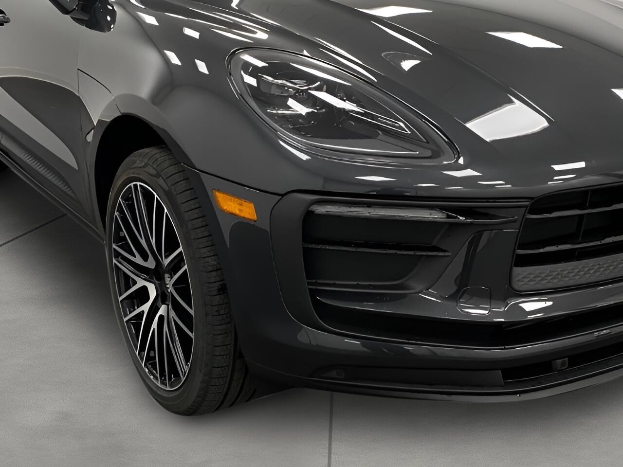 2025 Porsche Macan Appleton WI
