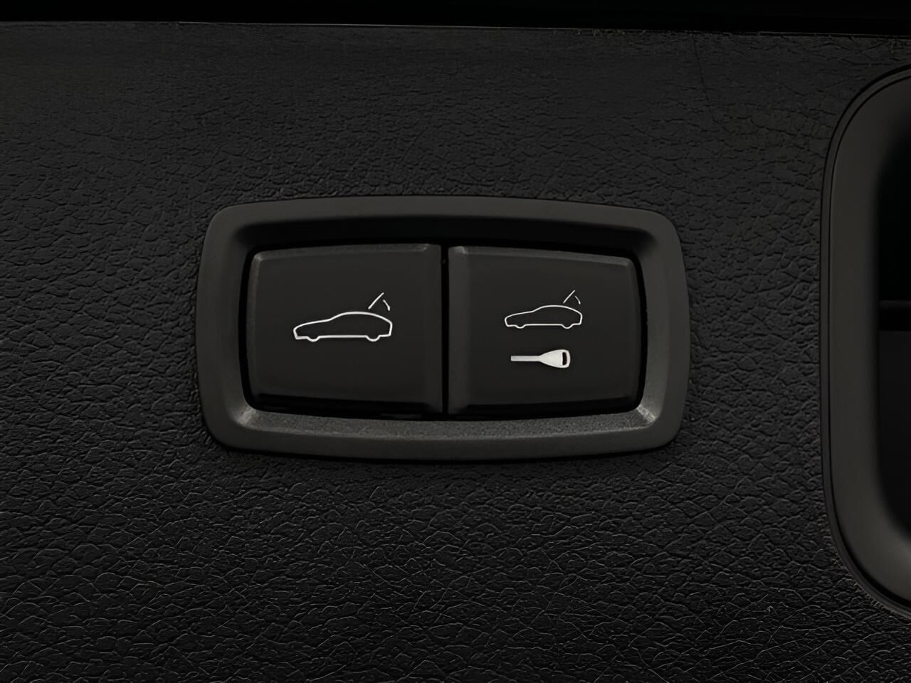 2025 Porsche Macan Appleton WI