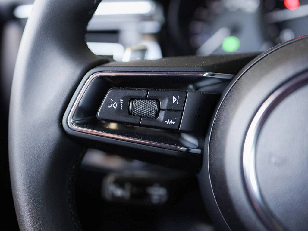 2025 Porsche Macan Bakersfield CA