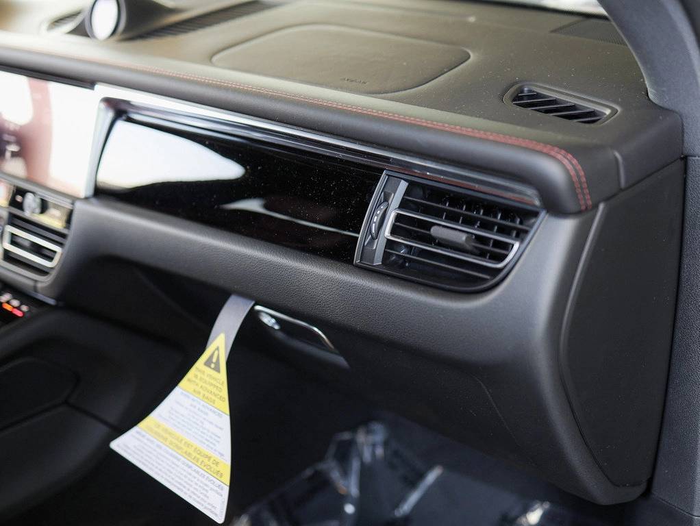 2025 Porsche Macan Bakersfield CA