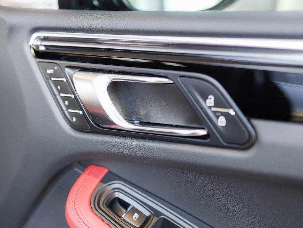 2025 Porsche Macan Bakersfield CA