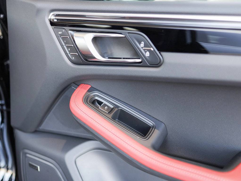 2025 Porsche Macan Bakersfield CA