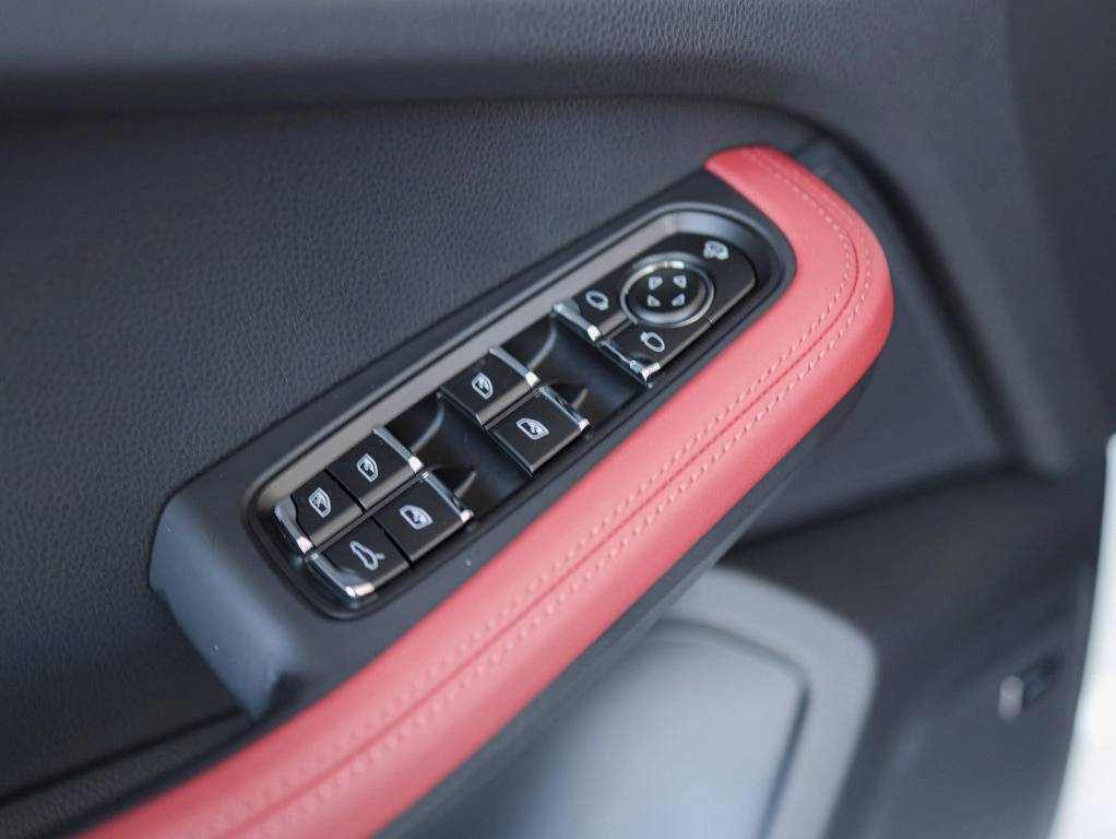 2025 Porsche Macan Bakersfield CA