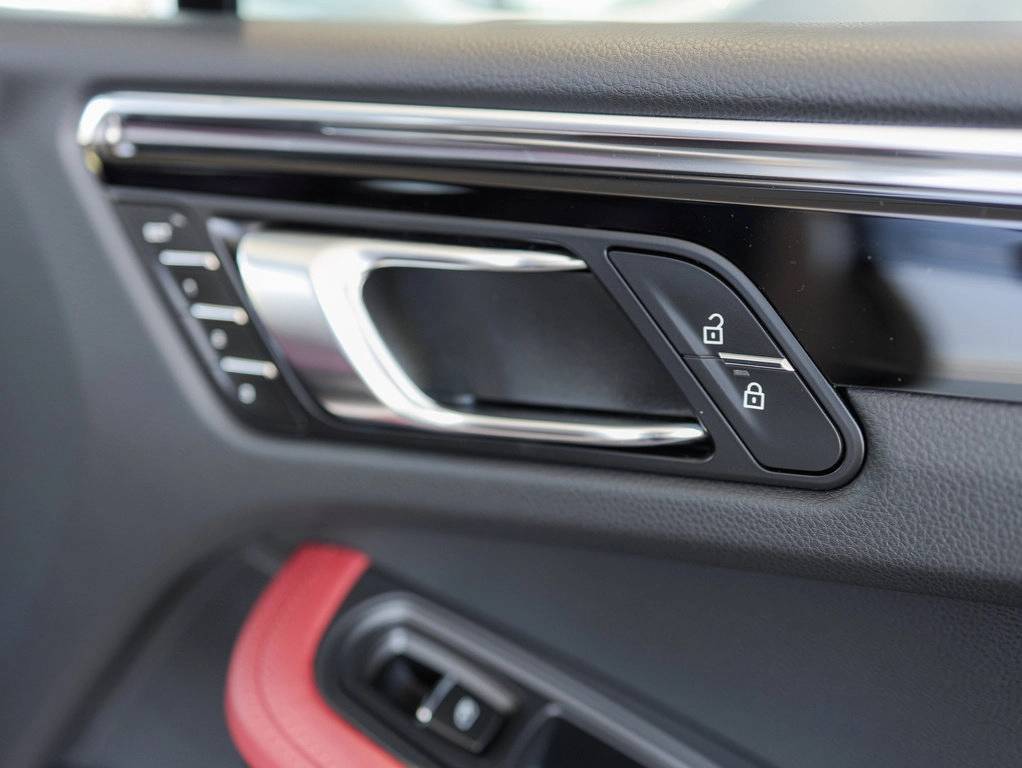 2025 Porsche Macan Bakersfield CA