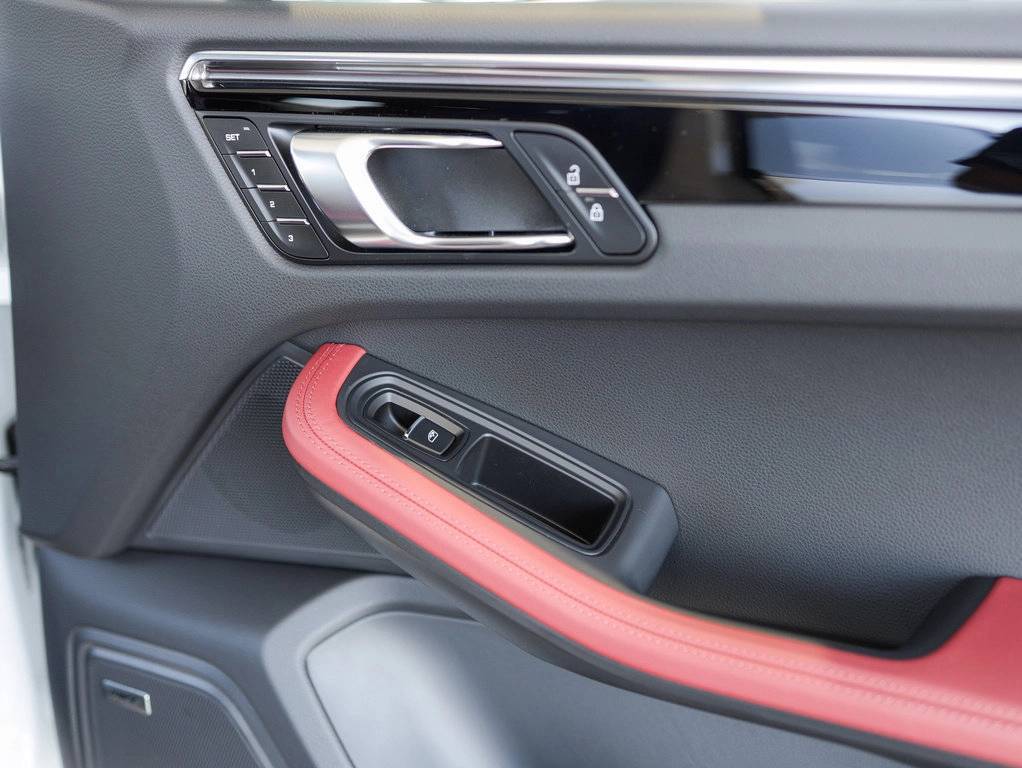 2025 Porsche Macan Bakersfield CA