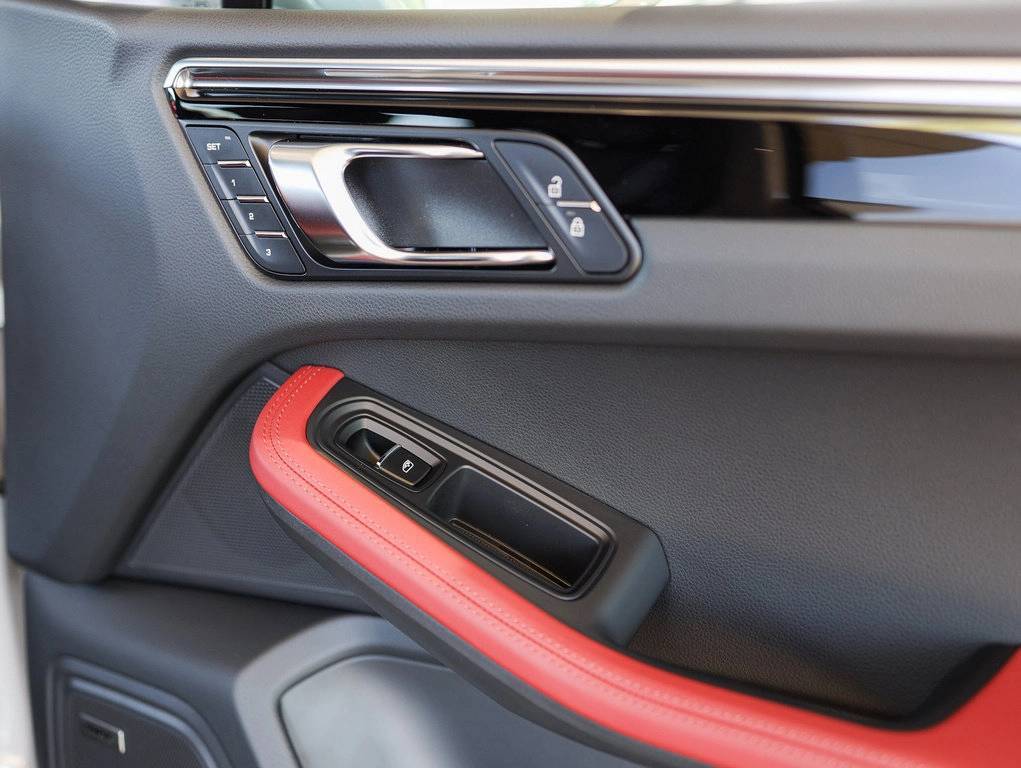 2025 Porsche Macan Bakersfield CA