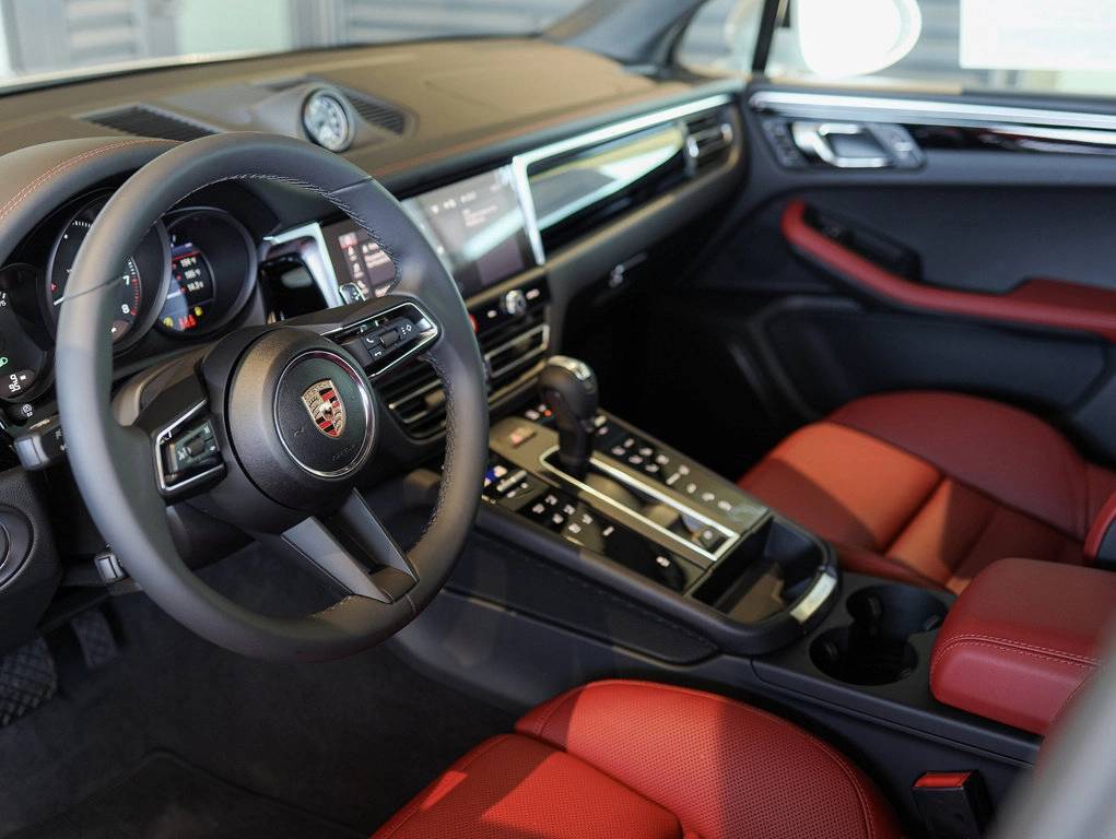 2025 Porsche Macan Bakersfield CA