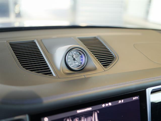 2025 Porsche Macan Bakersfield CA