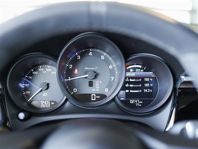 2025 Porsche Macan Bakersfield CA