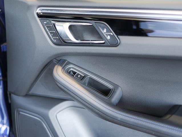 2025 Porsche Macan Bakersfield CA