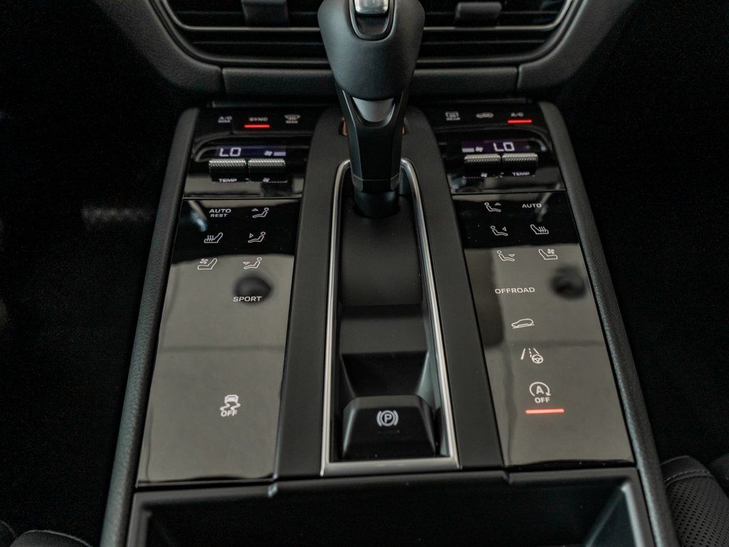 2025 Porsche Macan Colorado Springs CO