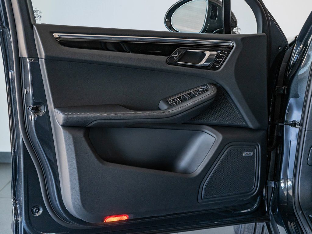 2025 Porsche Macan Colorado Springs CO