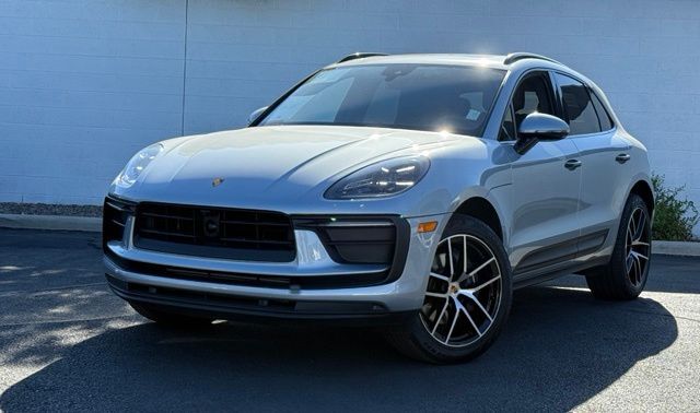 2025 Porsche Macan