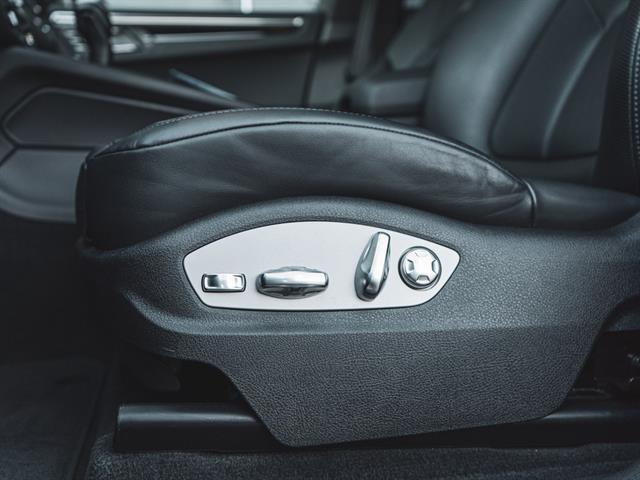 2025 Porsche Macan Bakersfield CA
