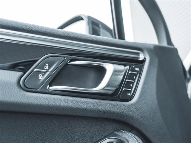 2025 Porsche Macan Bakersfield CA