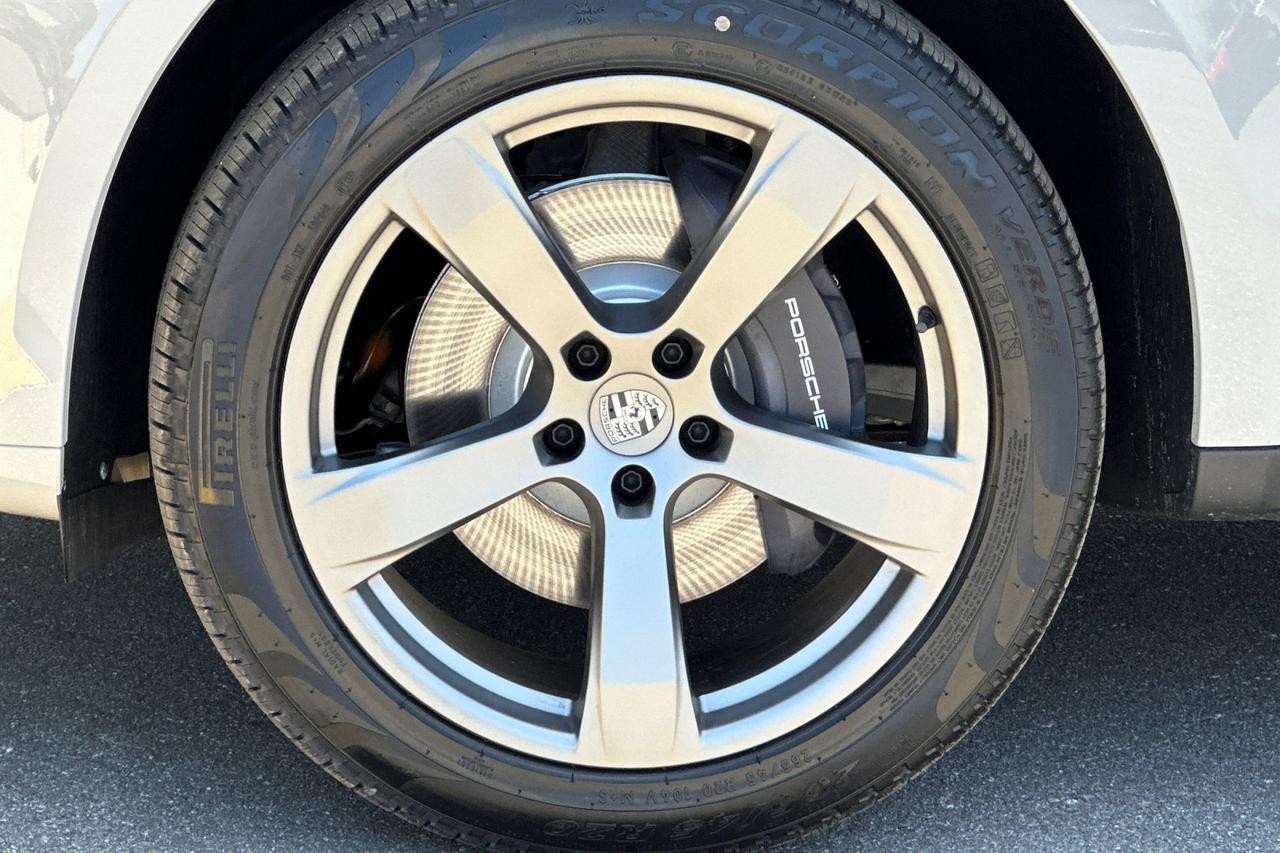 2025 Porsche Macan San Luis Obispo CA