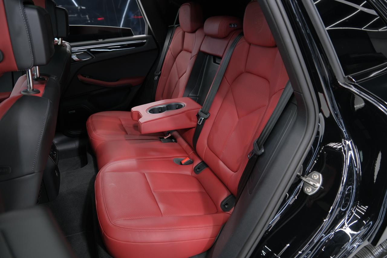 2025 Porsche Macan Miami FL