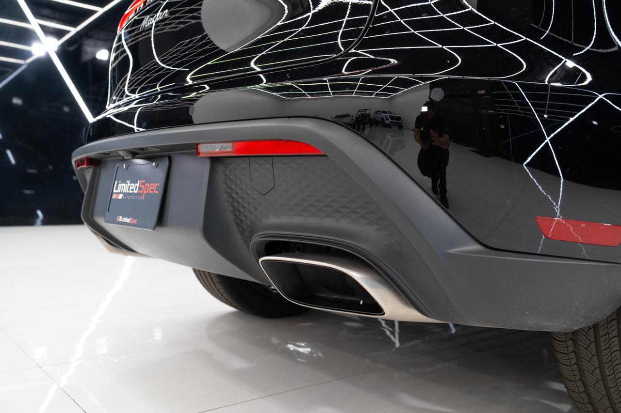 2025 Porsche Macan Miami FL