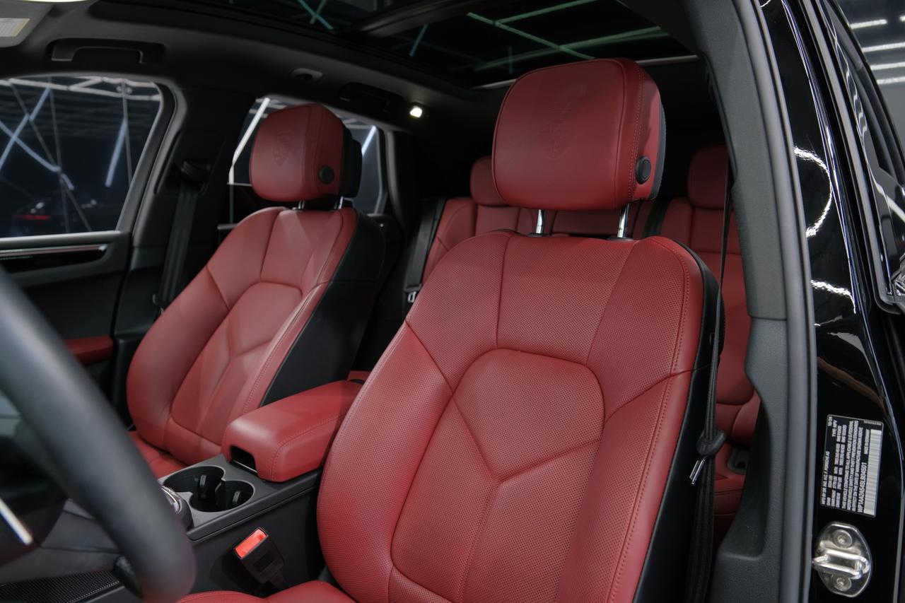 2025 Porsche Macan Miami FL