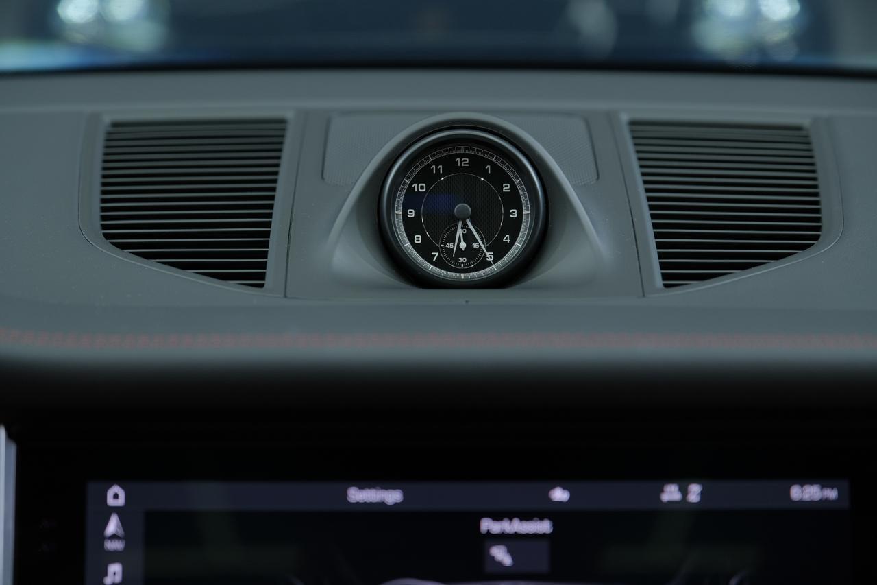 2025 Porsche Macan Miami FL