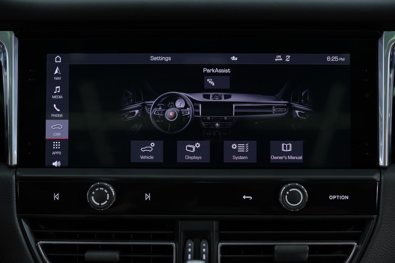 2025 Porsche Macan Miami FL