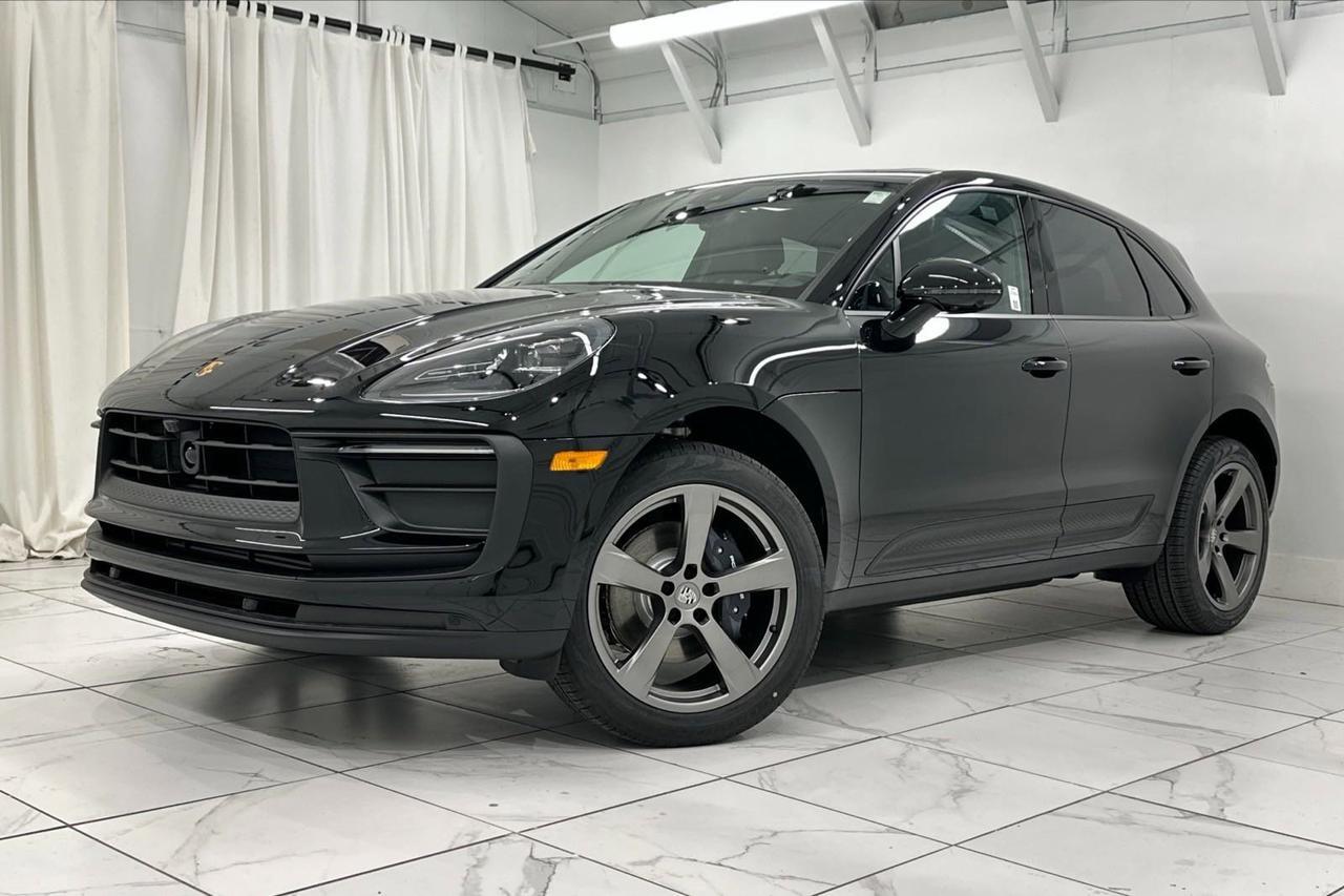 2025 Porsche Macan Newark DE