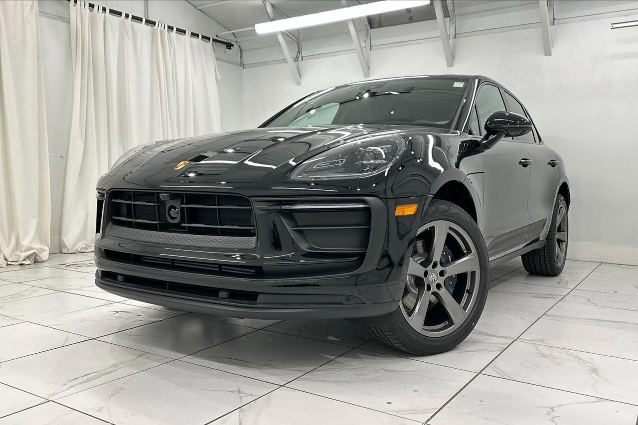 2025 Porsche Macan Newark DE